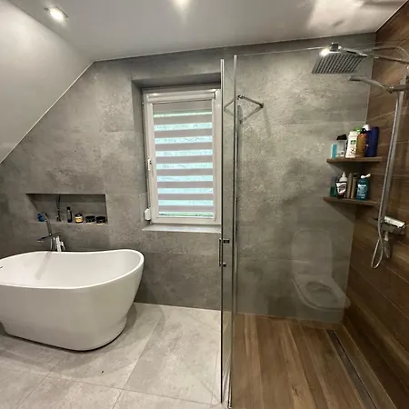 Zaciszny Dom Lisia Gora (Tarnow)